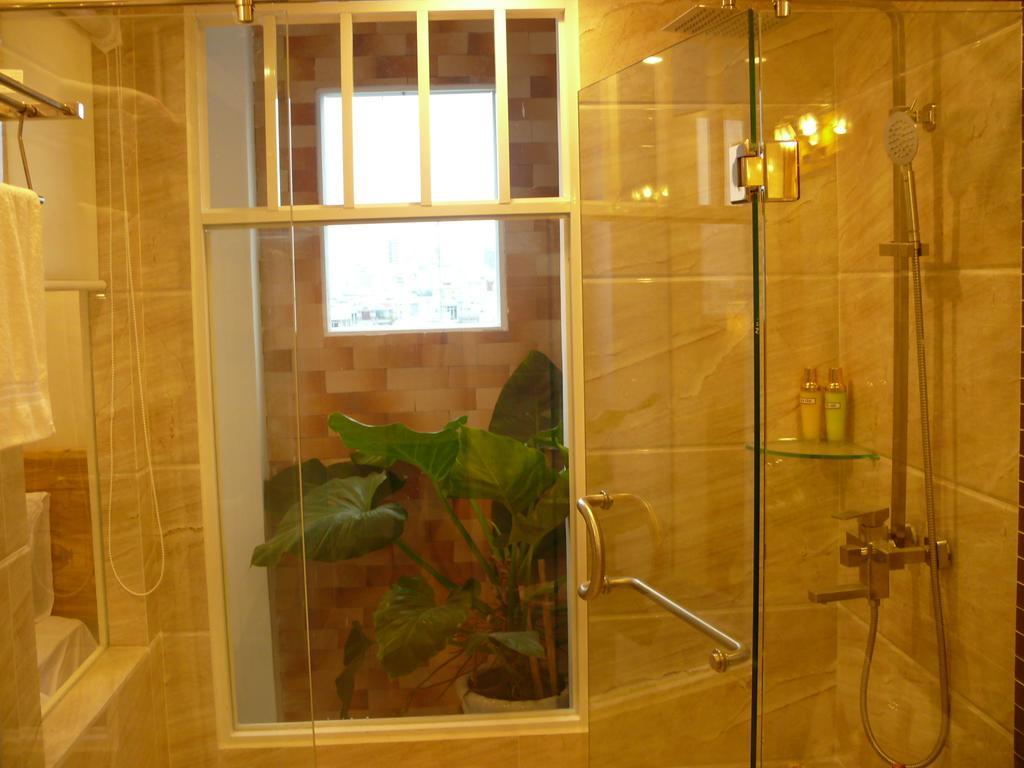 Rex Hotel & Apartment На Транг Екстериор снимка
