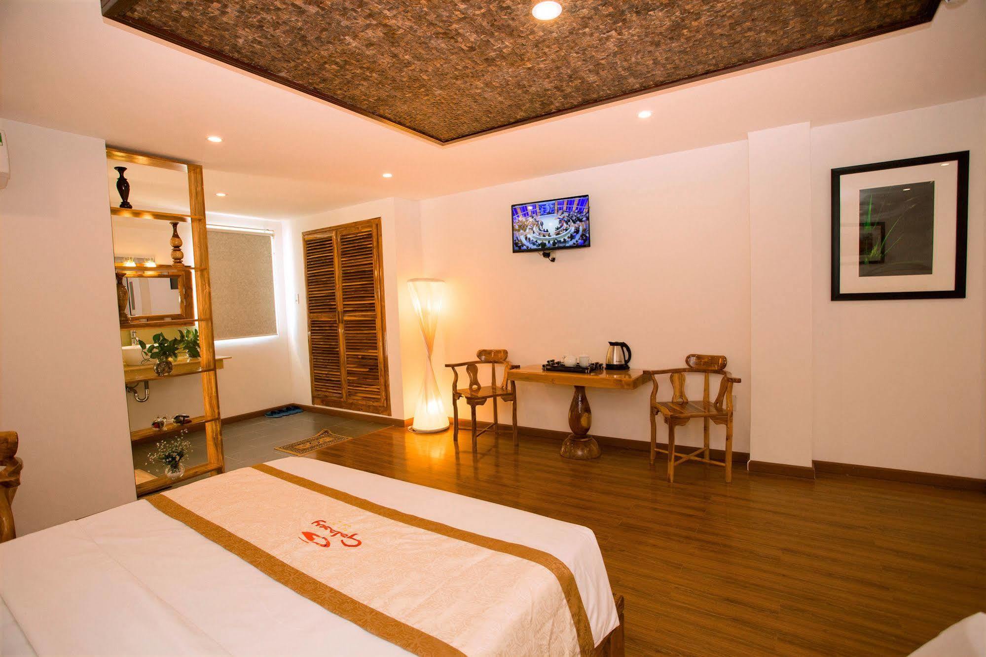 Rex Hotel & Apartment На Транг Екстериор снимка