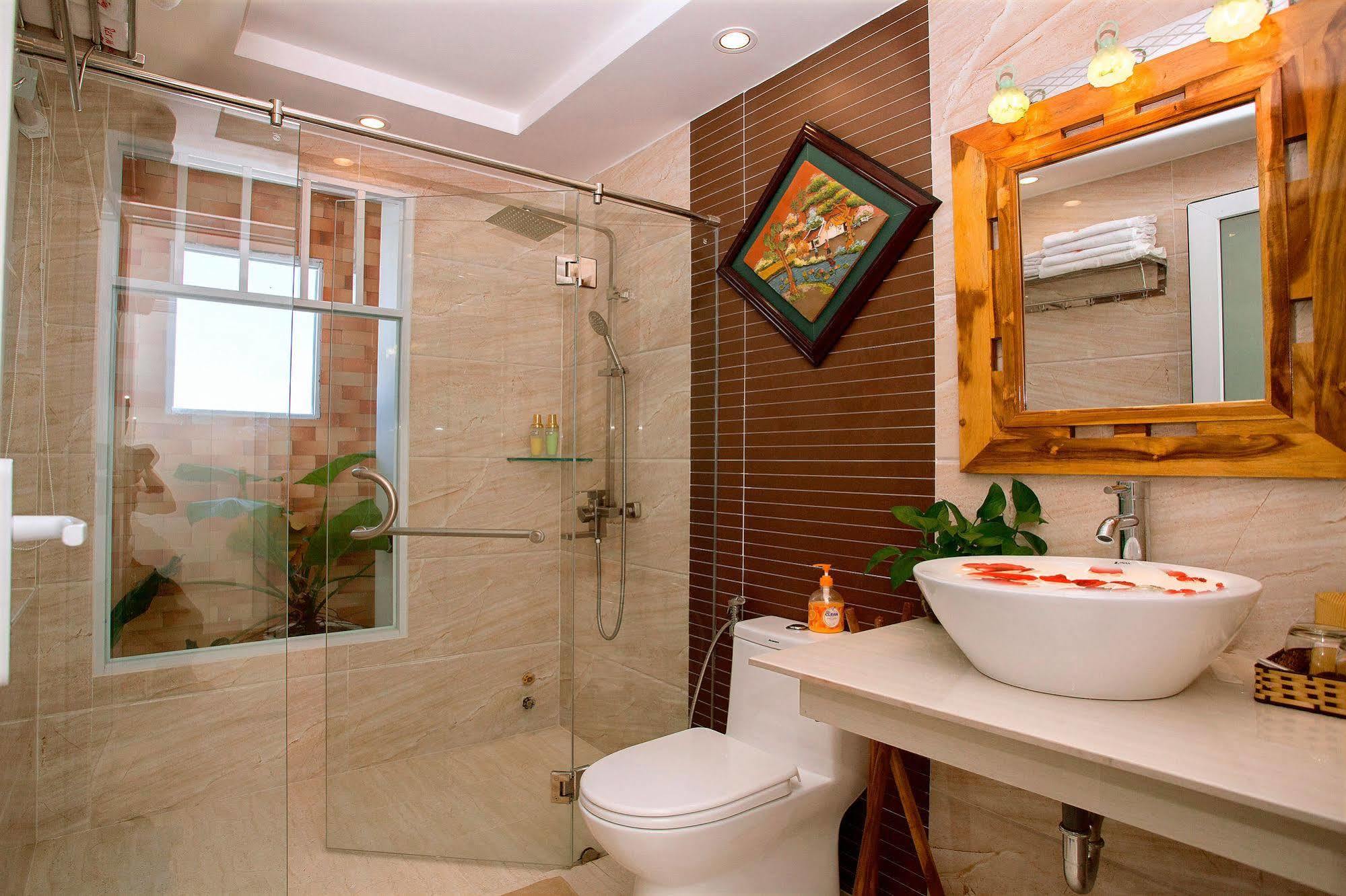 Rex Hotel & Apartment На Транг Екстериор снимка